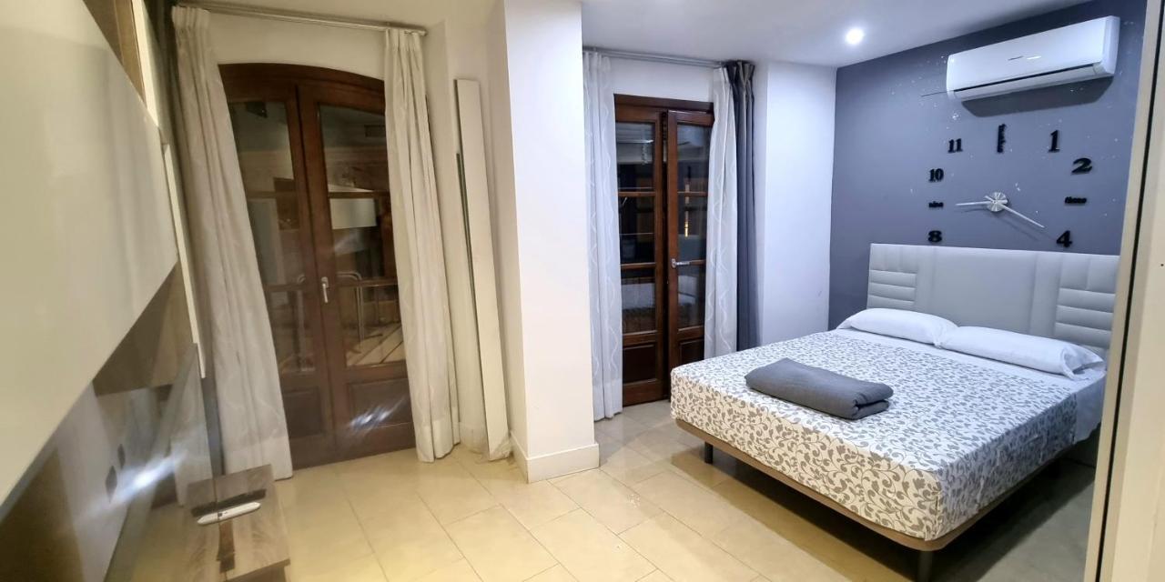 Apartamentos Salamanca Málaga Esterno foto